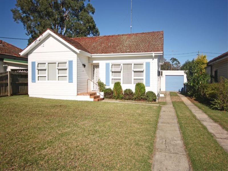 43 Allman Street, Campbelltown NSW 2560