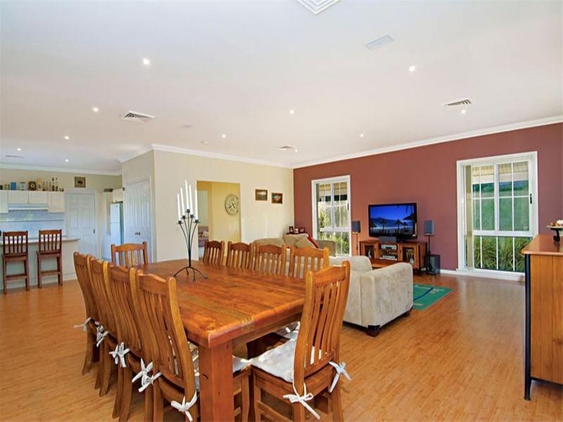 36 The Outlook, Kirkham NSW 2570