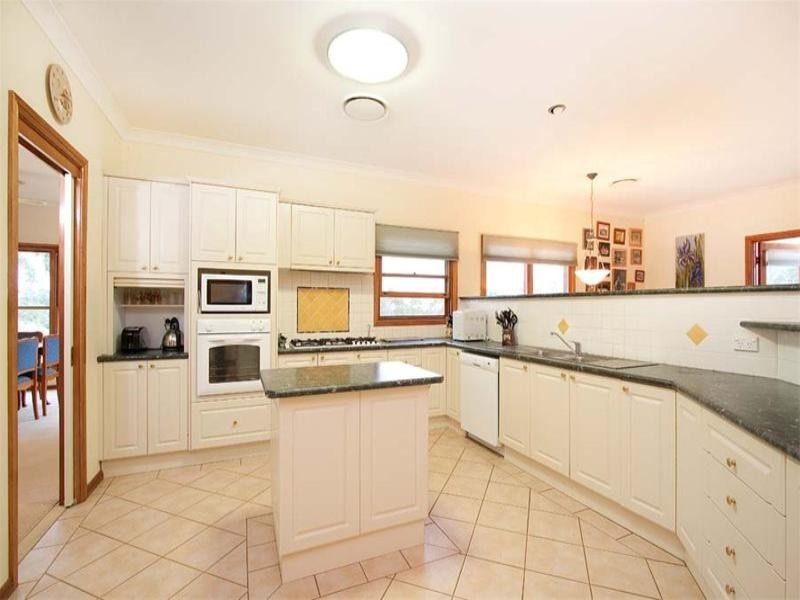 375 Rapleys Loop Road, Werombi NSW 2570