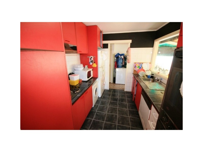 12 Lawn Avenue, Bradbury NSW 2560