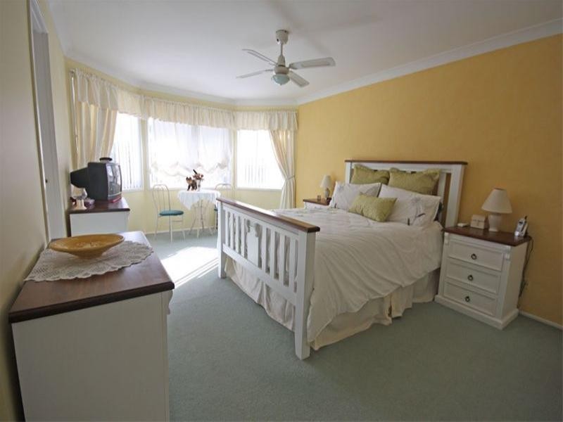 96 Englorie Park Drive, Glen Alpine NSW 2560