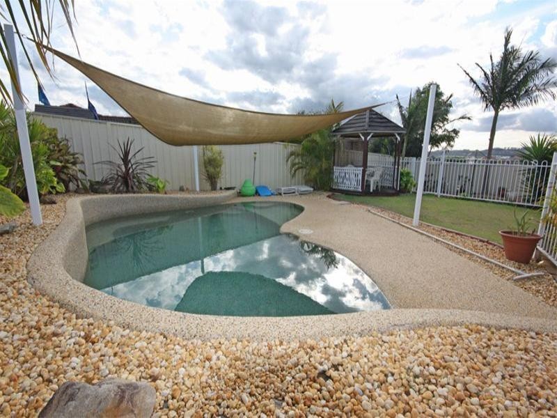 96 Englorie Park Drive, Glen Alpine NSW 2560