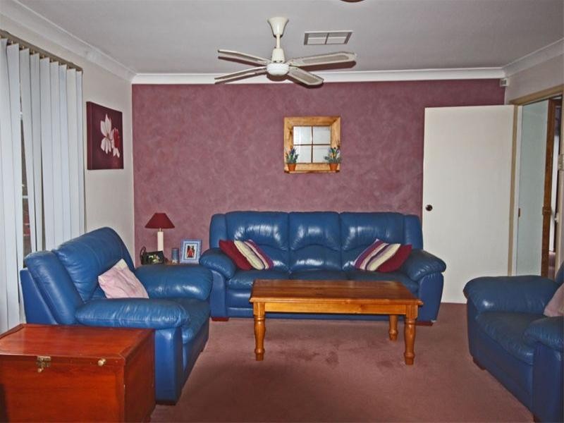 48 Kullaroo Avenue, Bradbury NSW 2560