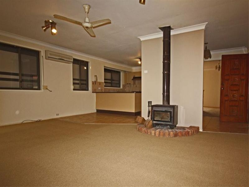 28 Sapphire Place, Eagle Vale NSW 2558