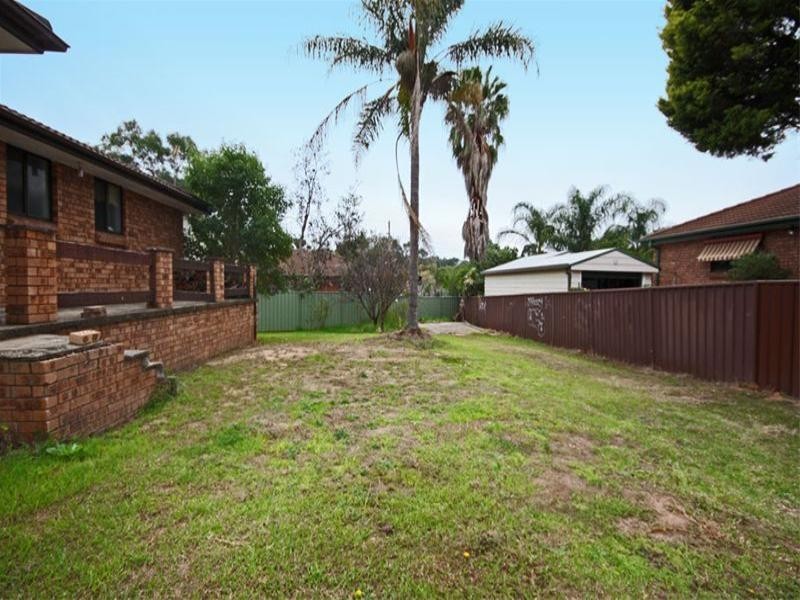 28 Sapphire Place, Eagle Vale NSW 2558