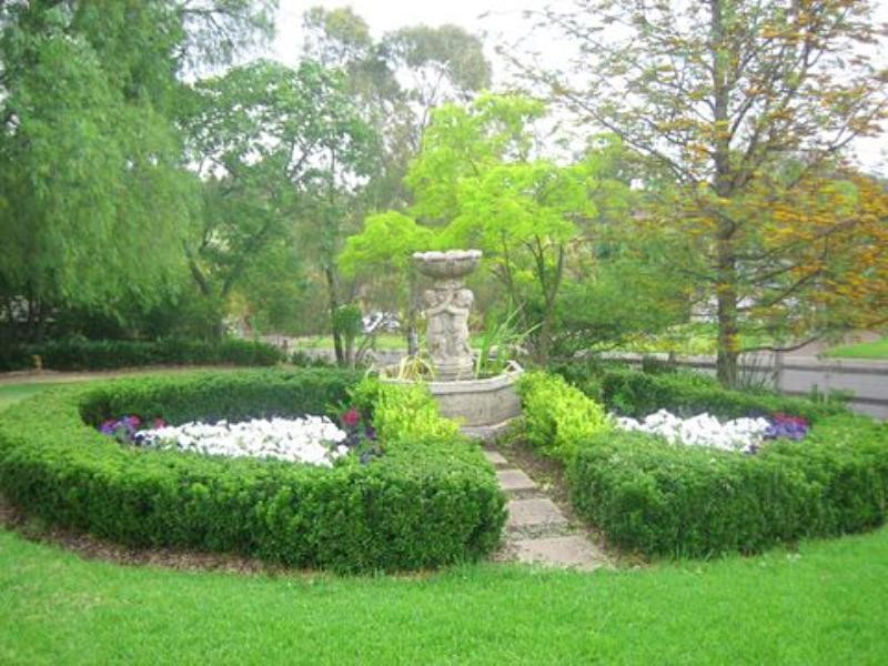 12 Belltrees Close, Glen Alpine NSW 2560