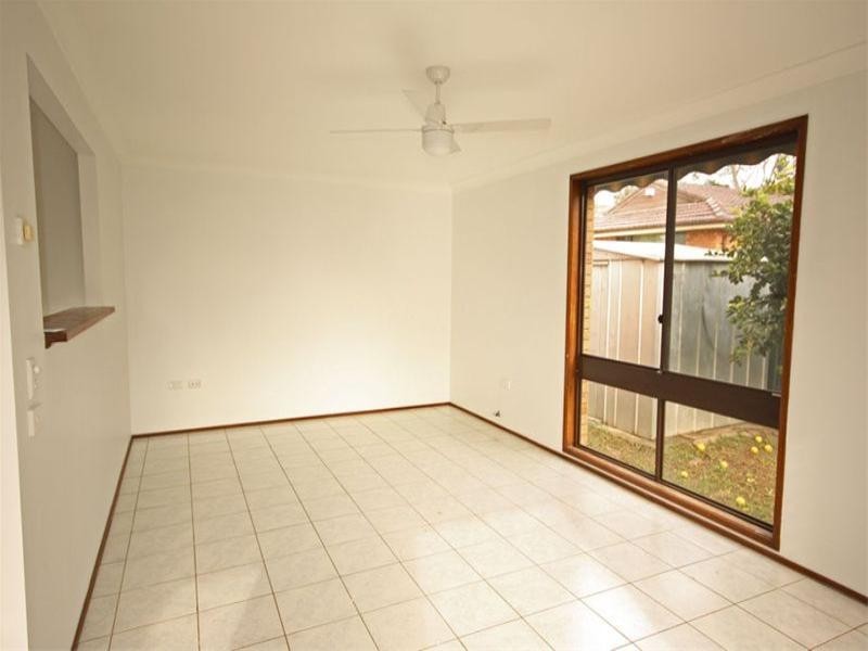 11 Ashton Close, Eagle Vale NSW 2558