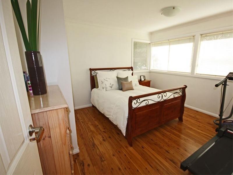 81 Ballantrae Drive, St Andrews NSW 2566