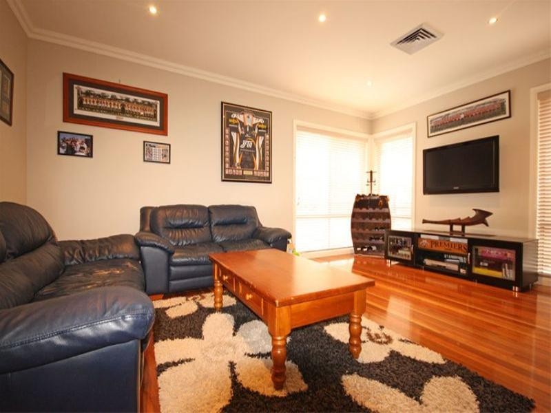 114 Macarthur Circuit, Camden Park NSW 2570