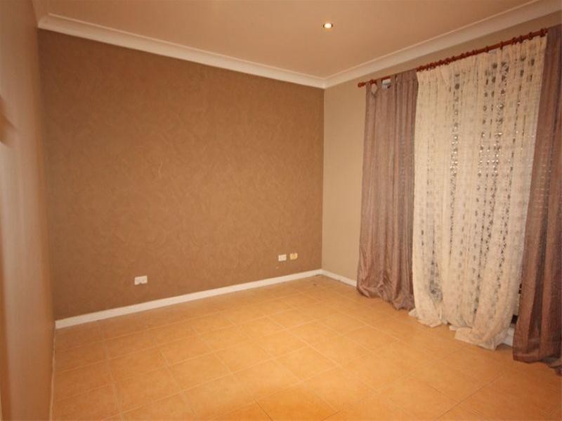 23 Glendower Street, Rosemeadow NSW 2560