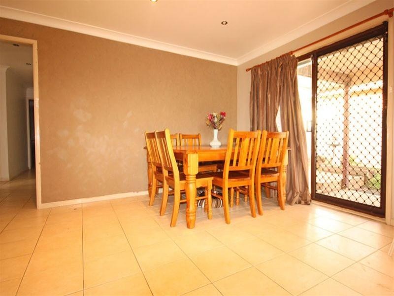 23 Glendower Street, Rosemeadow NSW 2560