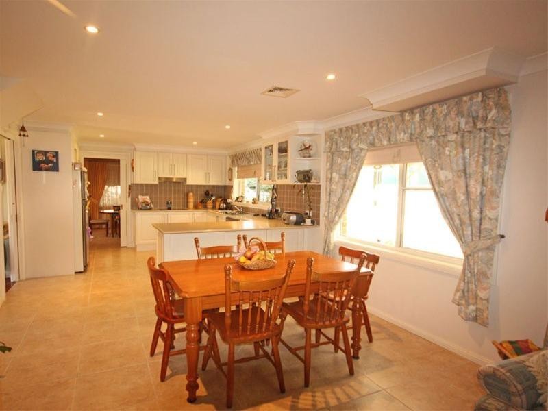 61 Bowman Avenue, Camden South NSW 2570