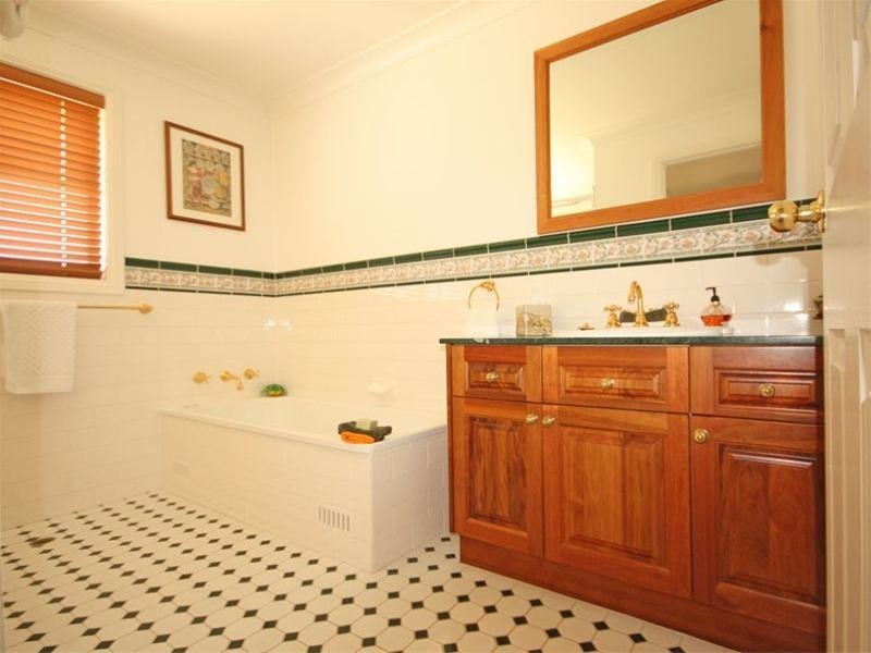 61 Bowman Avenue, Camden South NSW 2570