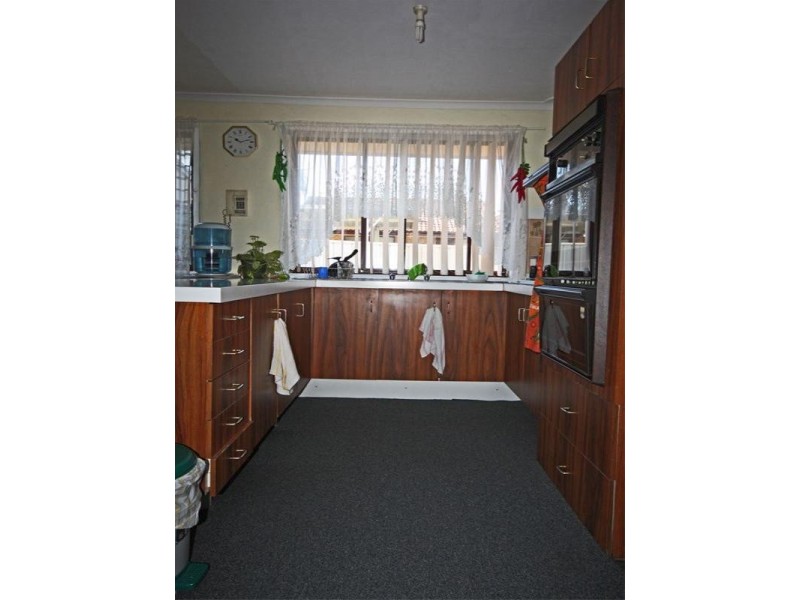 17 Ophelia Street, Rosemeadow NSW 2560