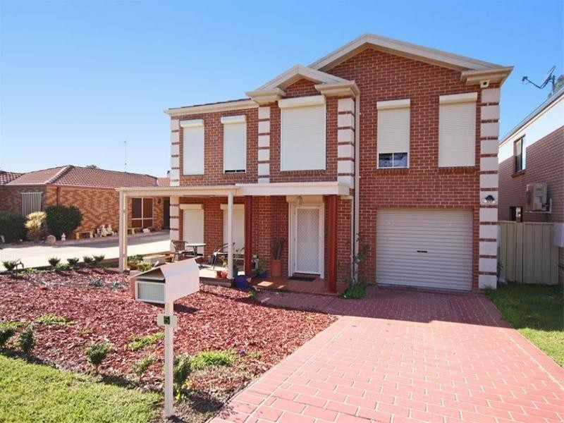 5 Boongary Street, St Helens Park NSW 2560