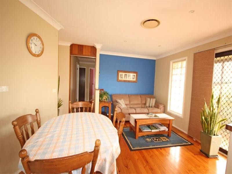 52 Chasselas Avenue, Eschol Park NSW 2558