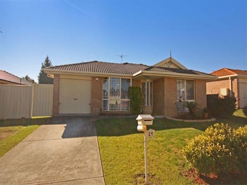 24 Pyramus Circuit, Rosemeadow NSW 2560