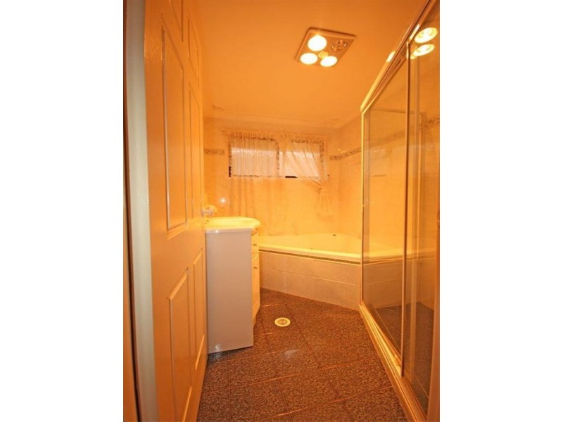 35 Parkhill Avenue, Leumeah NSW 2560