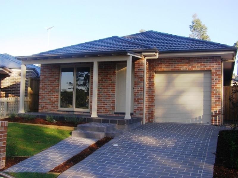 8 Park Way, Camden Park NSW 2570