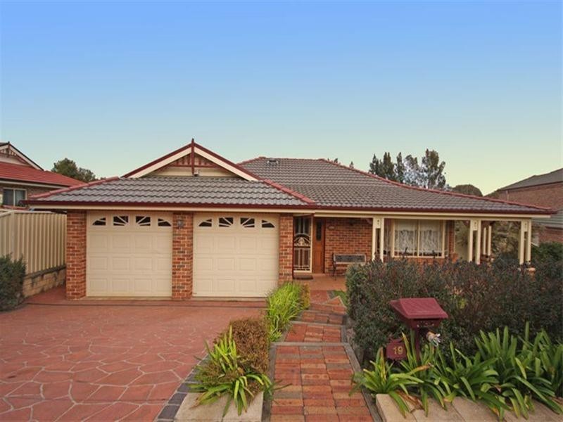 19 Kurrajong Circuit, Mount Annan NSW 2567