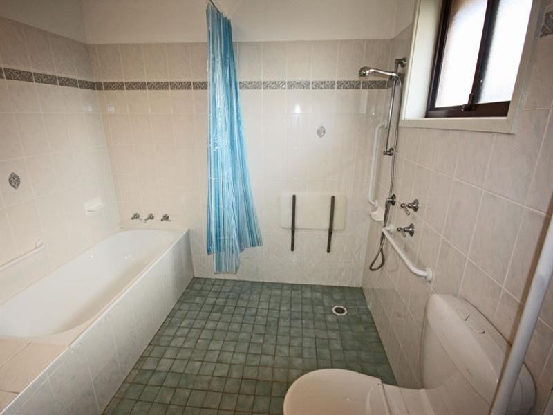 29 Campbell Close, Minto NSW 2566