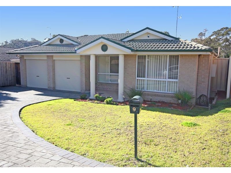 9 Harriet Place, Currans Hill NSW 2567