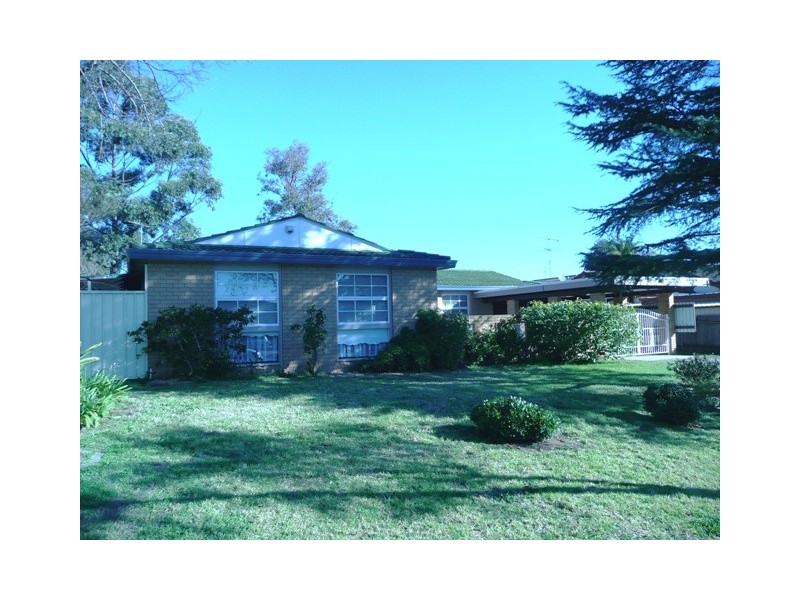 17 Acacia Street, Ruse NSW 2560