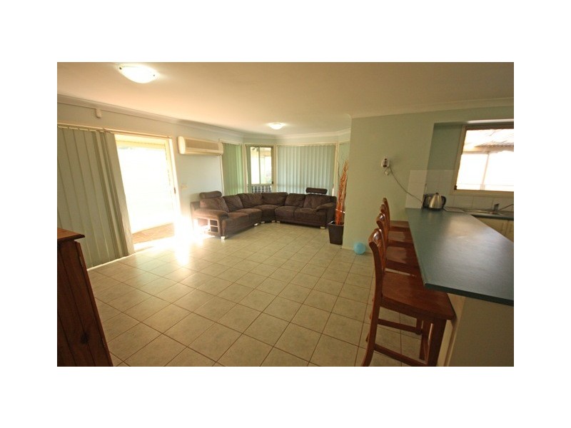 5 Francis Place, Currans Hill NSW 2567