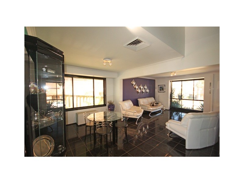 25 The Cascades, Mount Annan NSW 2567