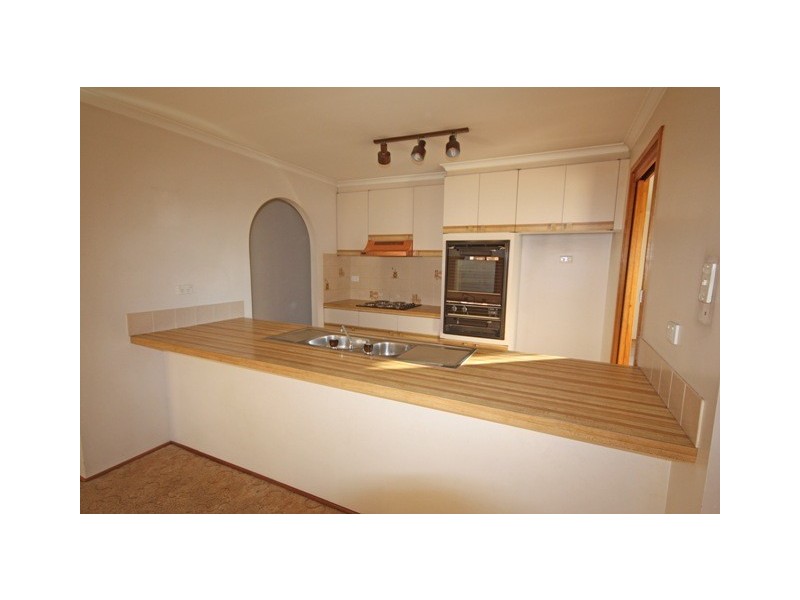 11 Salter Avenue, Minto NSW 2566