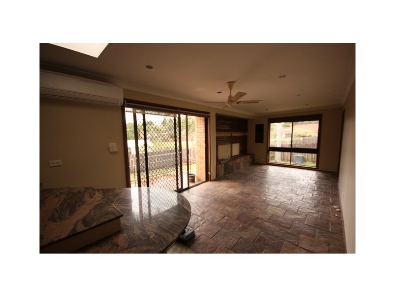 39 Serpentine Place, Eagle Vale NSW 2558