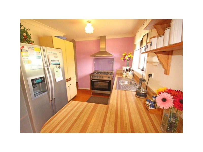 2 Scarus Place, Rosemeadow NSW 2560