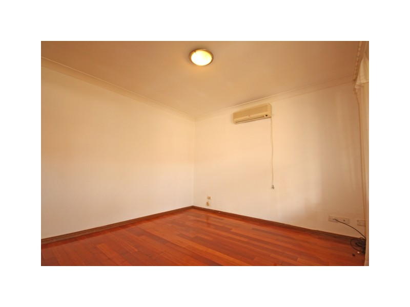 Macquarie Fields NSW 2564