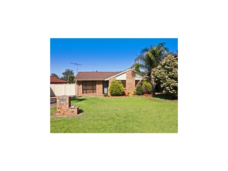 43 Woodlands Road, St Helens Park NSW 2560