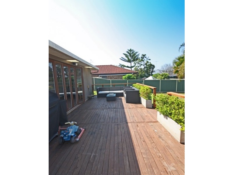 43 Woodlands Road, St Helens Park NSW 2560