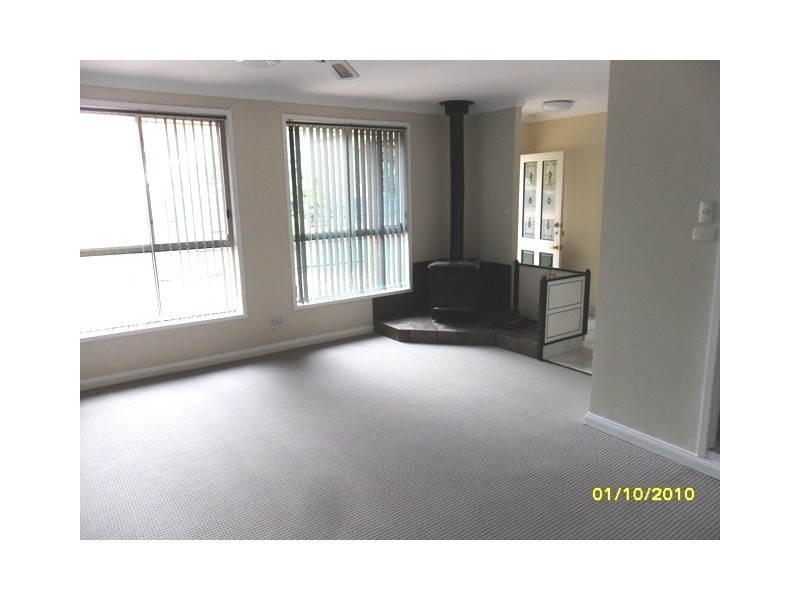 5 Chang Place, Kearns NSW 2558