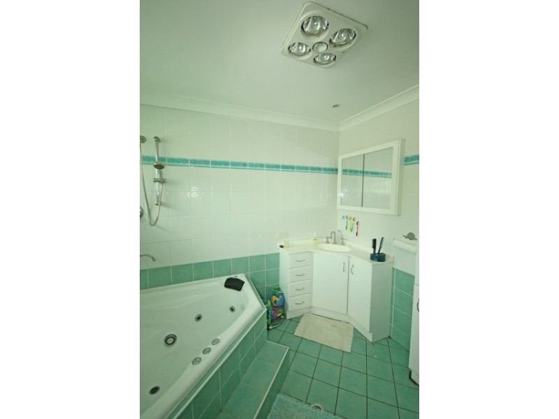 2 Rudge Road, Ambarvale NSW 2560