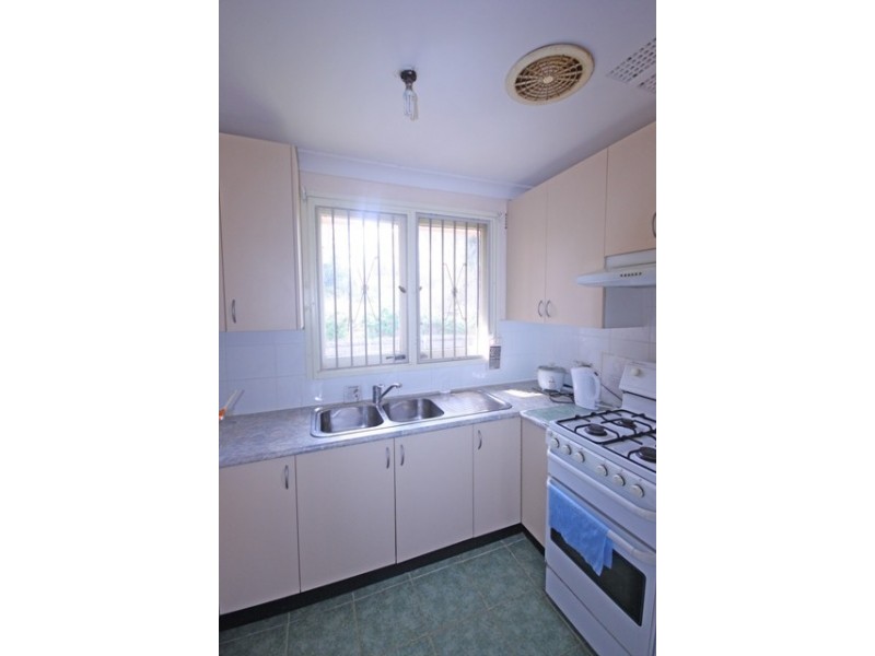 12 Coolabah Place, Macquarie Fields NSW 2564