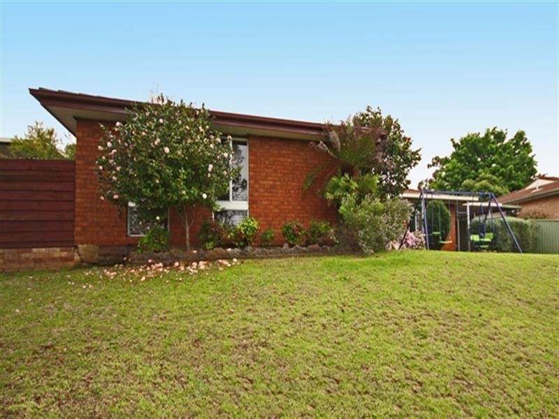 24 Chasselas Avenue, Eschol Park NSW 2558