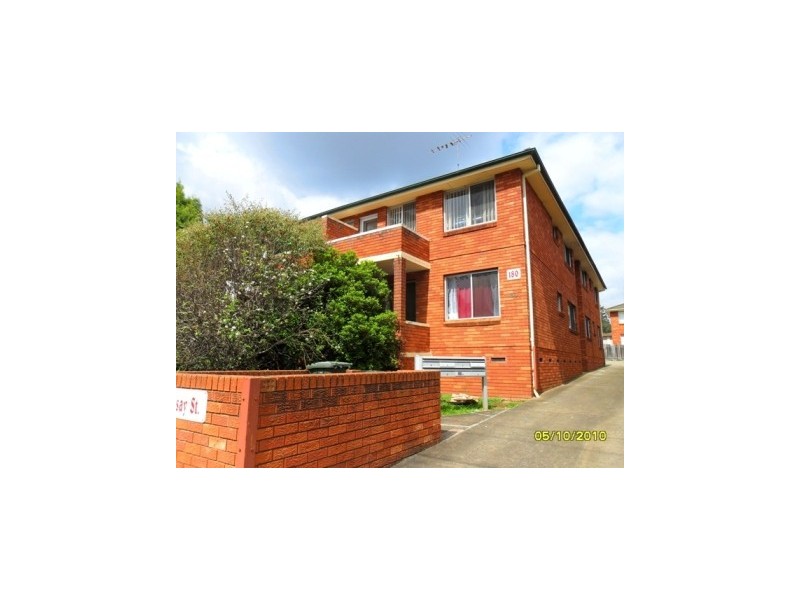 6/180 Lindesay Street, Campbelltown NSW 2560