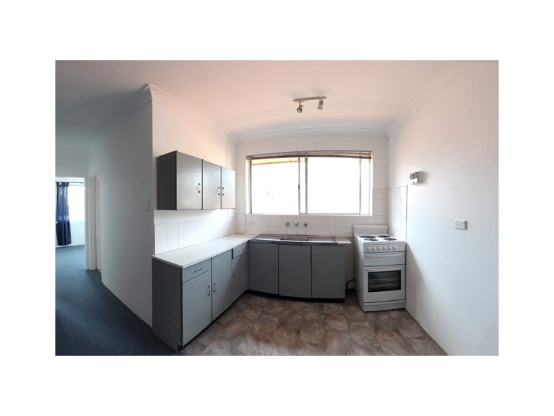 6/180 Lindesay Street, Campbelltown NSW 2560