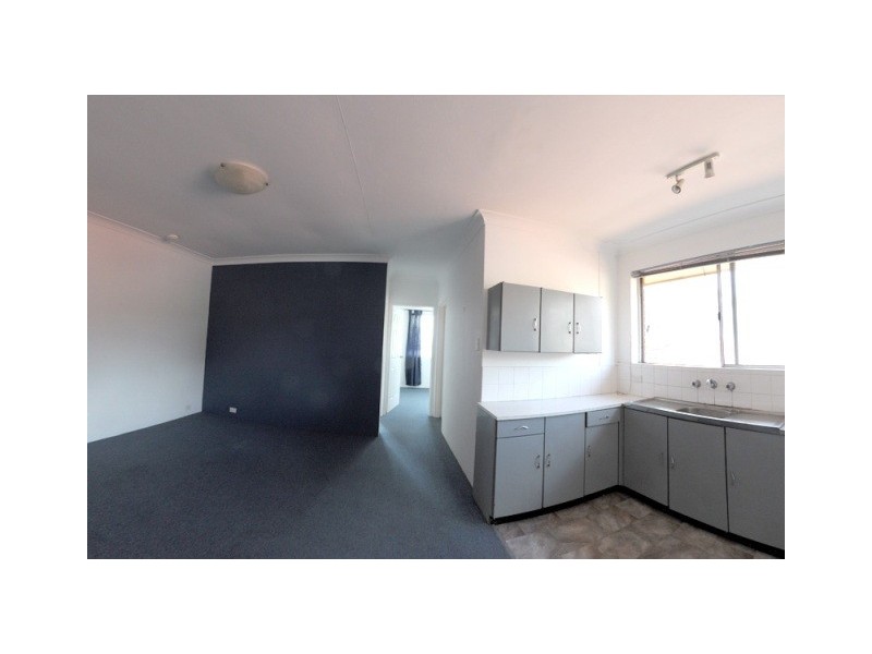 6/180 Lindesay Street, Campbelltown NSW 2560