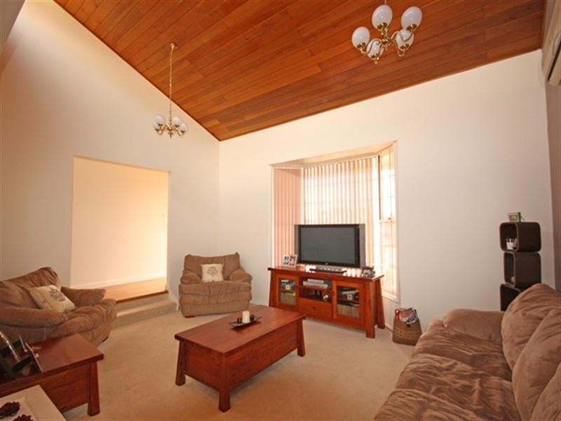 70 Mount Huon Circuit, Glen Alpine NSW 2560