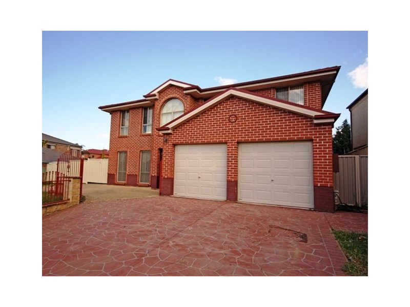 13 Minnamurra Circuit, Prestons NSW 2170