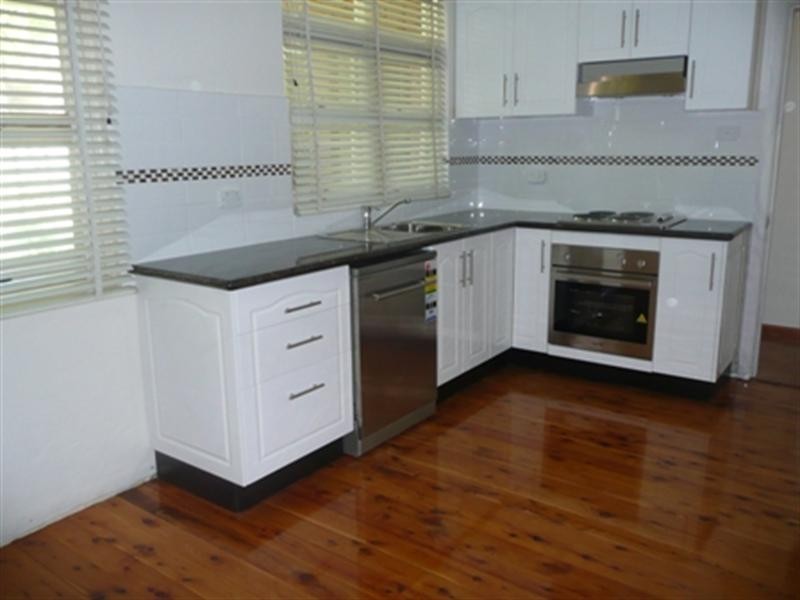 94 Canterbury Road, Glenfield NSW 2167