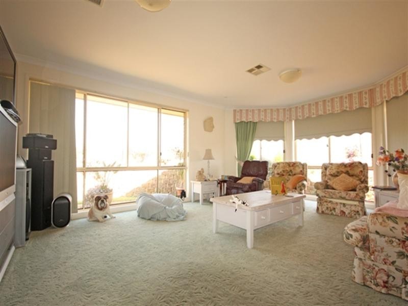 Glen Alpine NSW 2560