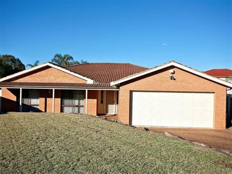 13 Tiber Place, Kearns NSW 2558