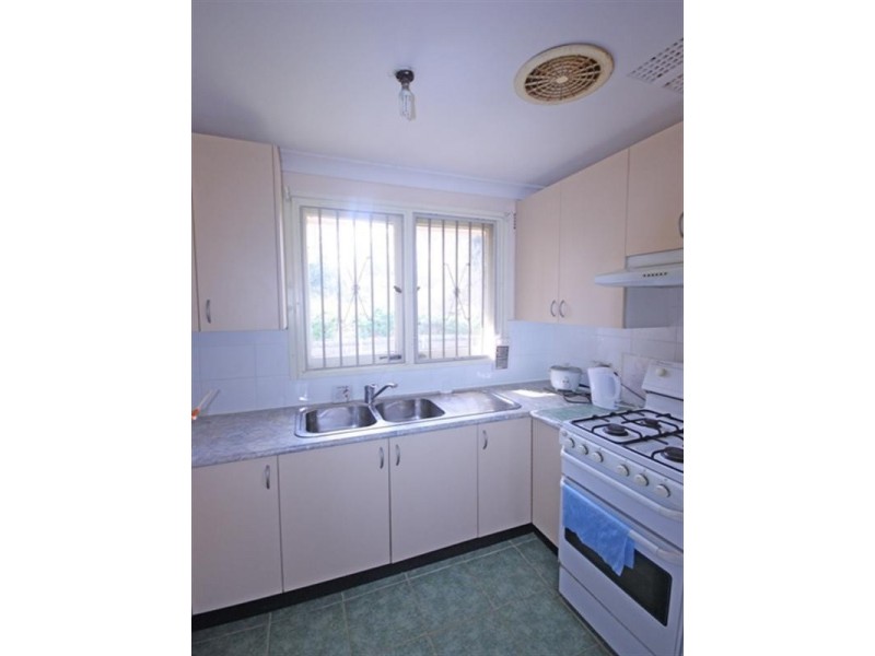 12 Coolabah Place, Macquarie Fields NSW 2564