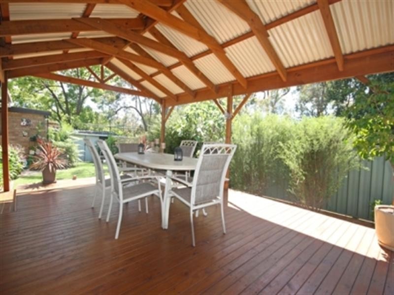 Ruse NSW 2560