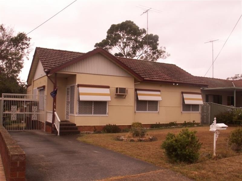 58 Bradbury Avenue, Campbelltown NSW 2560